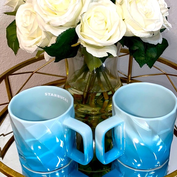 Starbucks Spring 2021 Blue OmbrΓ© Ceramic Mug π